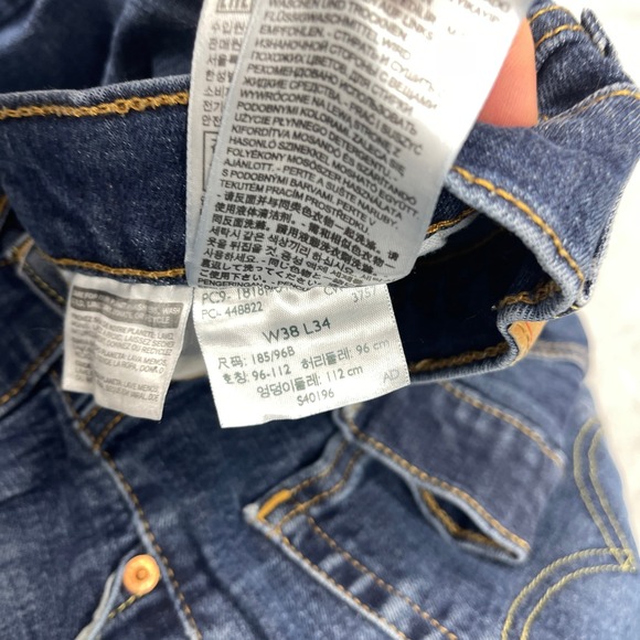 Levi's 541 Jeans Mens 38x34 Blue Denim Mid Rise Straight Leg 5-Pocket Design - Picture 5 of 10